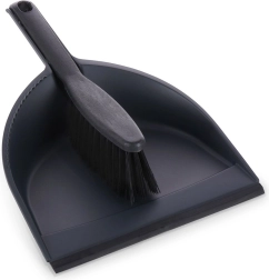 Recogedor negro con escobilla de plástico reciclado