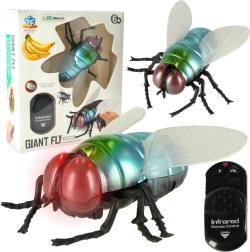 Mosca RC realista con control remoto