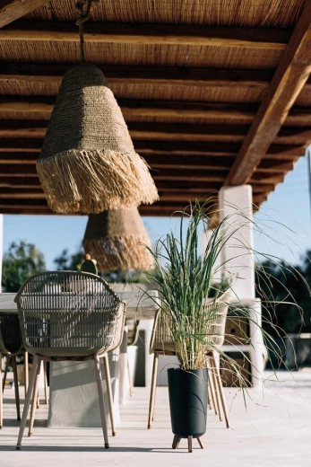 Ligero, resistente y apto para interior y exterior