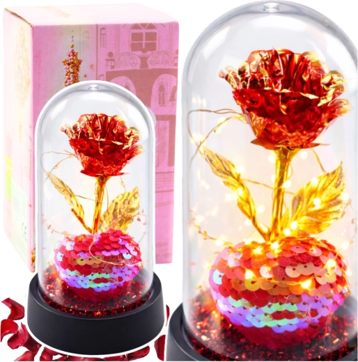 Rosa roja eterna de cristal bajo una cúpula con iluminación LED y un corazón