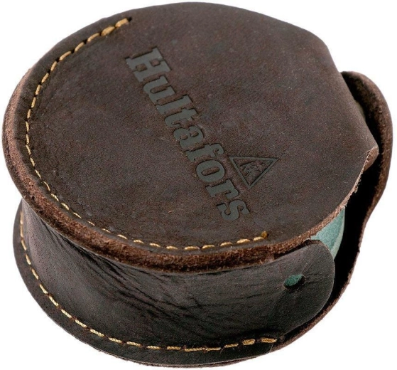 Funda protectora de cuero incluida