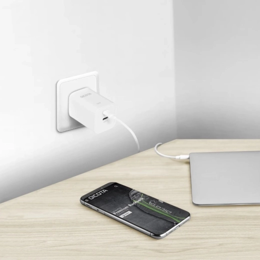 Carga rápida hasta 45 W con Power Delivery 3.0