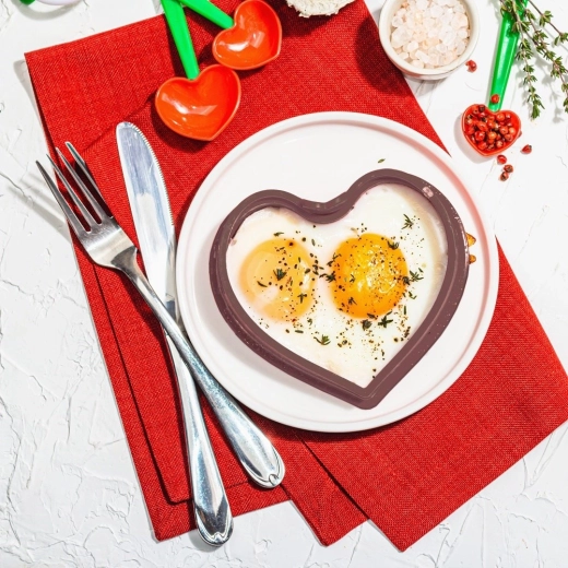 Huevos y tortitas perfectamente formados