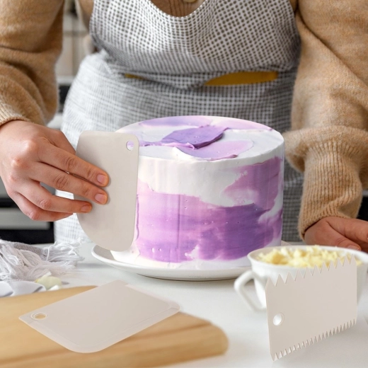 Bordes lisos y dentados para una decoración precisa