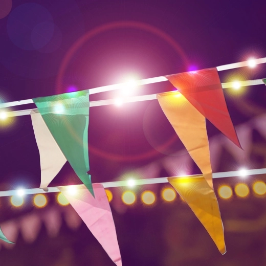 Cadena de luces solares con banderines de colores, 4 m, 35 LED