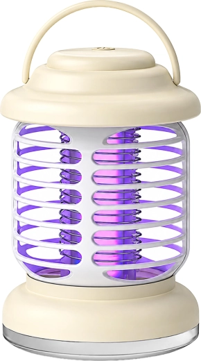La luz UV atrae a los insectos voladores