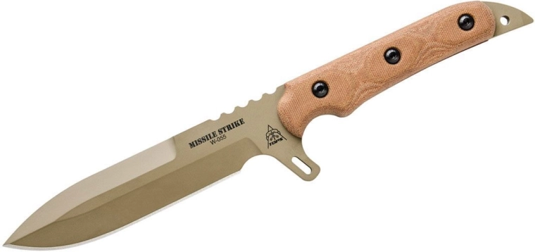 Resistente hoja full-tang de acero 1095