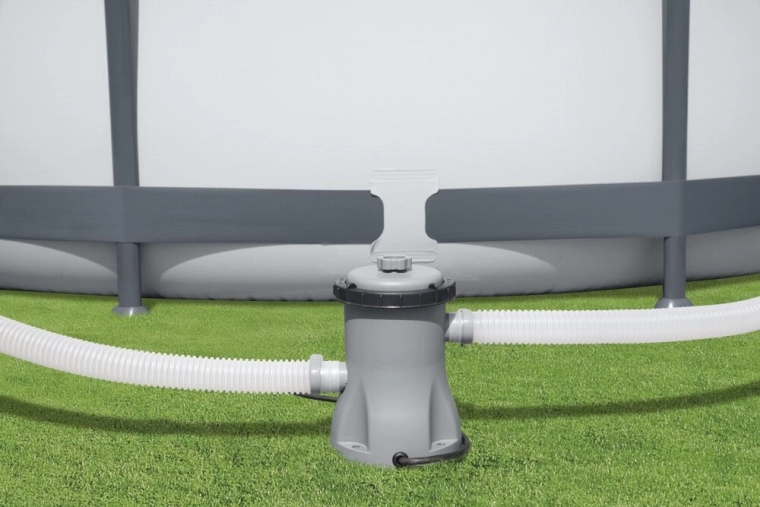 Instalación sencilla para piscinas elevadas