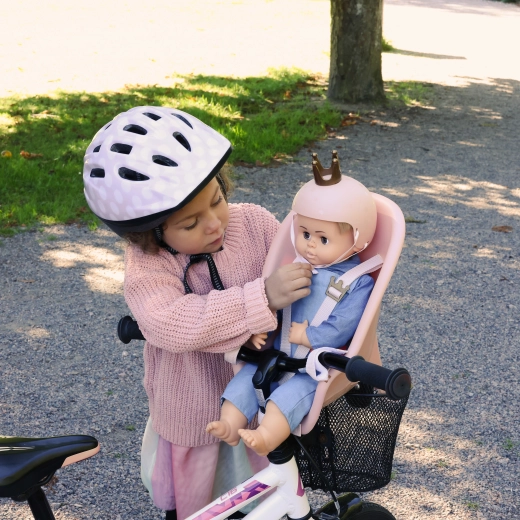 Montaje delante o detrás en la bicicleta infantil
