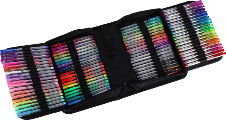 100 colores en un estuche bien organizado