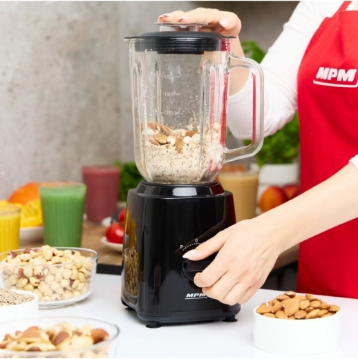 2 velocidades y PULSE para un batido preciso
