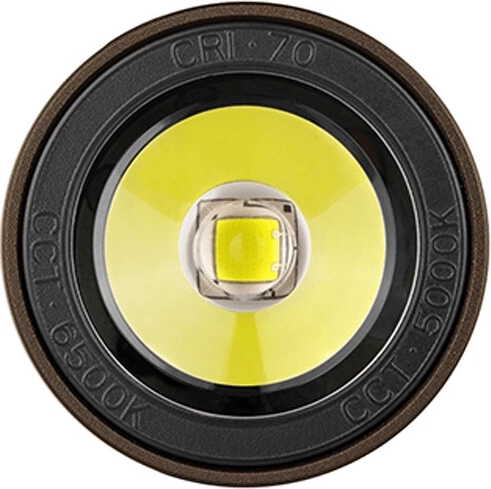 Potencia 1 500 lm y alcance 175 m