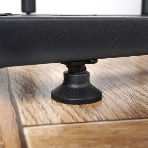 Estructura estable con patas ajustables