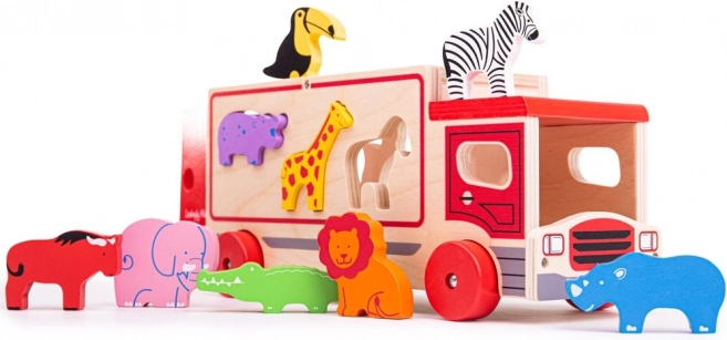 Camión de madera con animales de safari