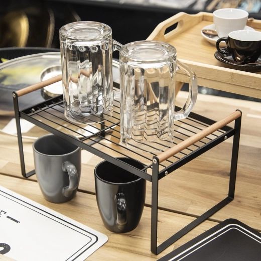 Distribución práctica para tazas y vasos