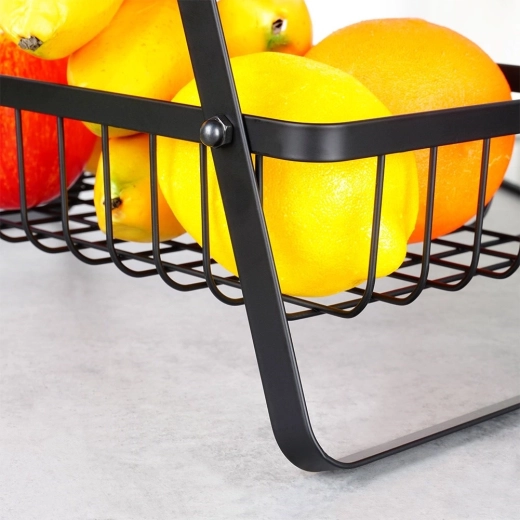 Metal resistente con una estructura de alambre ventilada