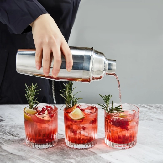 Coctelera con colador integrado