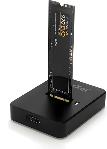 Estación de acoplamiento para SSD M.2 SATA y NVMe con USB-C