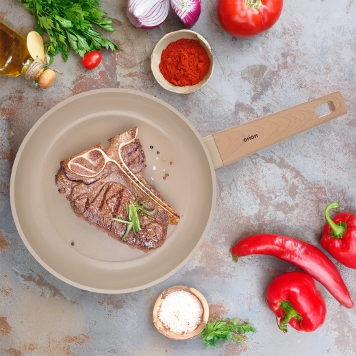 Amplia superficie de cocción para carne y verduras