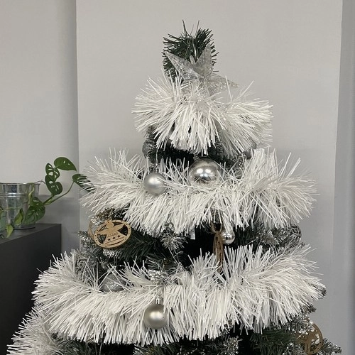6 metros de decoración para el árbol y la barandilla