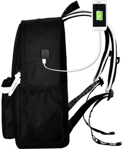 Carga USB y salida para auriculares
