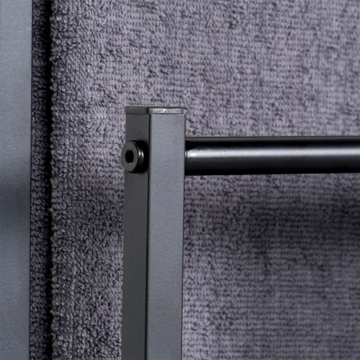 Estructura metálica sólida con acabado mate