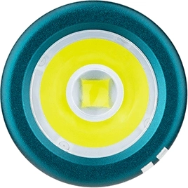 Potencia compacta: hasta 180 lm y alcance de 48 m
