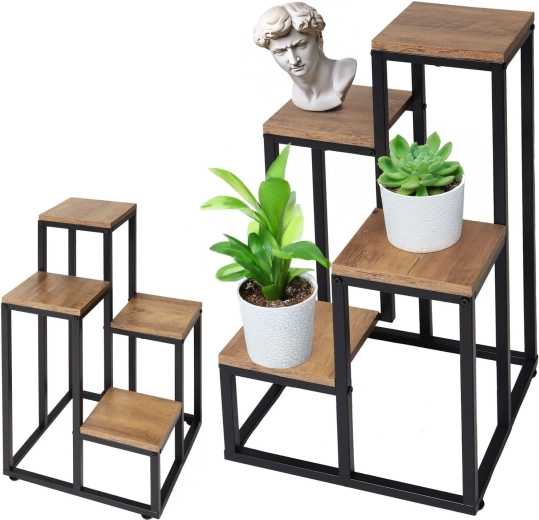 Soporte metálico de pie para plantas con 4 estantes en acabado roble rústico