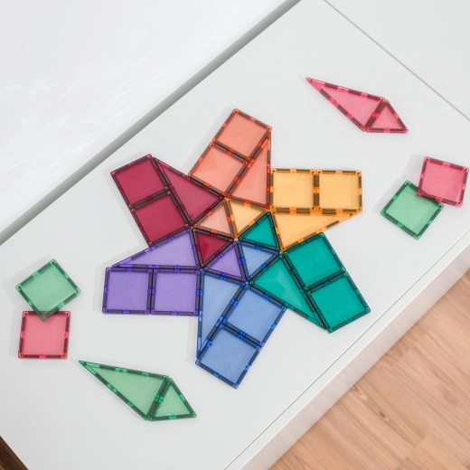 Colores pastel transparentes que invitan a jugar