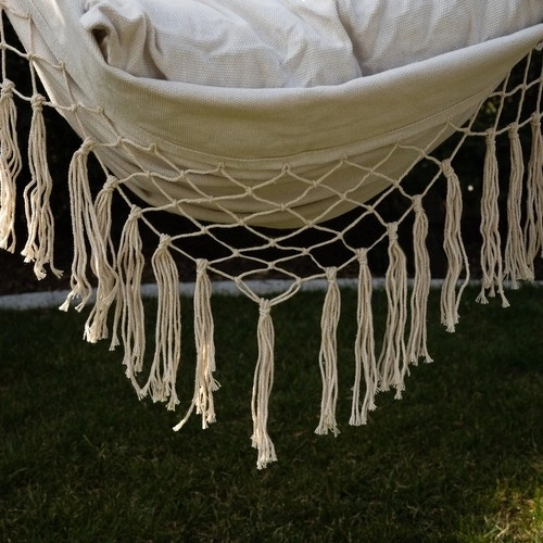 Estilo boho con flecos decorativos