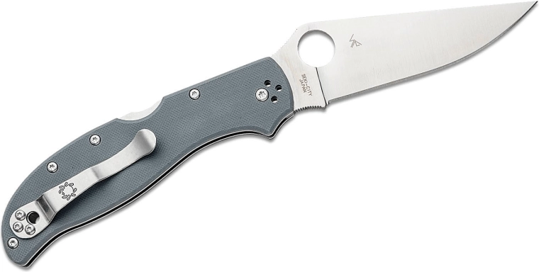 Acero CPM‑CruWear con acabado satinado