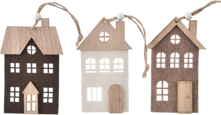 Decoración colgante casita de madera y fieltro 8 × 12 cm (mix de 3 variantes)