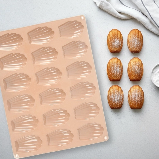 Hornee 18 madeleines a la vez