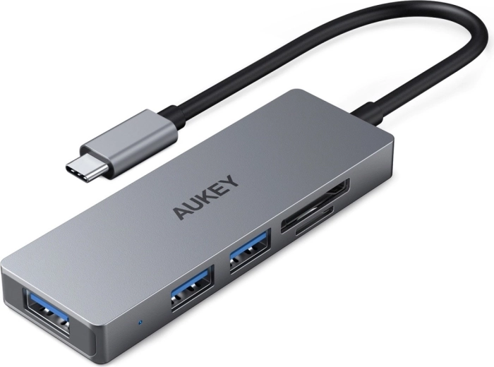 Hub USB-C de aluminio ultrafino Aukey 4 en 1 (3× USB 3.1, SD y microSD)