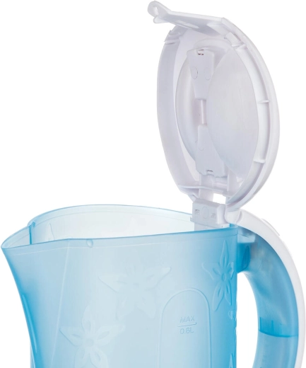 Capacidad compacta de 0,6 l para bebidas rápidas