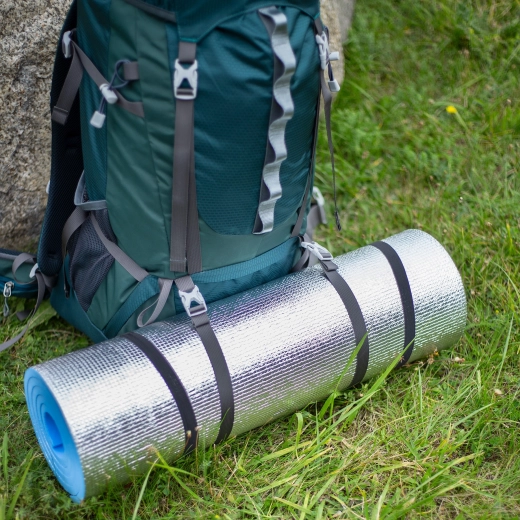 Complemento ideal para la mochila de senderismo