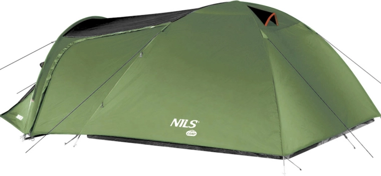 Dormitorio cómodo con mosquitera y ventilación