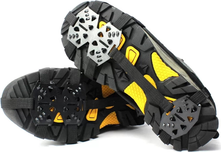 24 púas metálicas en cada cubrezapato
