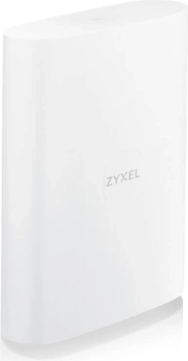 Router exterior Zyxel 5G con PoE y 2,5GbE
