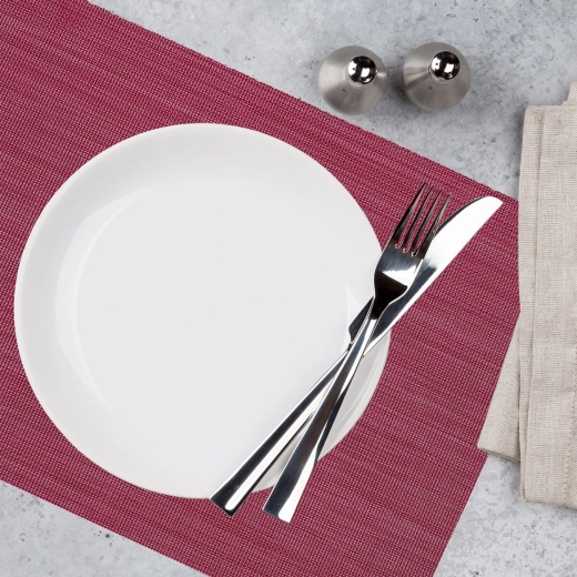 Puesta de mesa con estilo y protección de la mesa