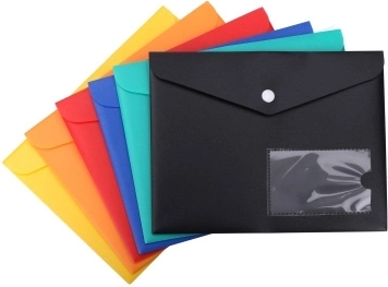 Carpeta con broche de presión 22 × 17 cm