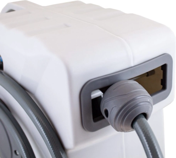 Enrollado automático y guiado de la manguera