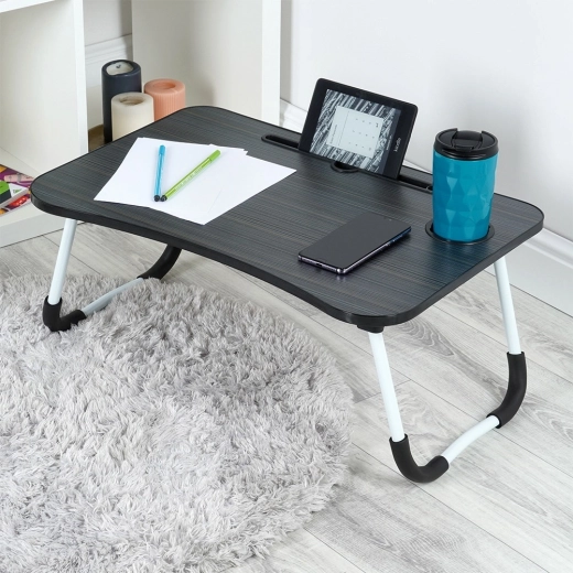 Ranura para tableta y paso para cables