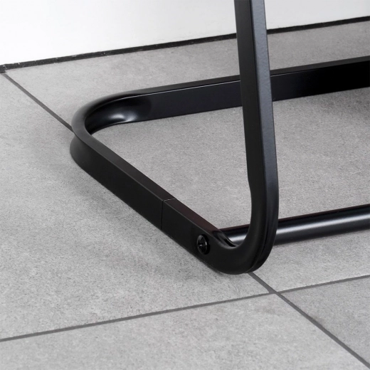 Estructura metálica estable y resistente