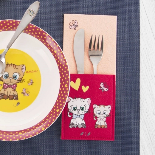 Adorable diseño infantil con gatitos