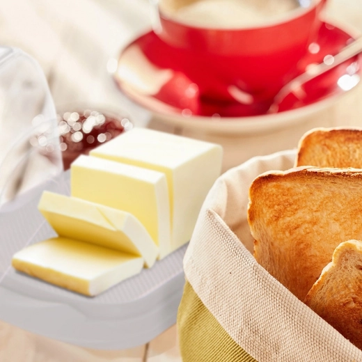Servicio elegante para el desayuno