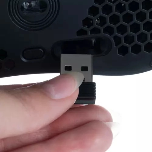 Inalámbrico 2,4 GHz y batería recargable