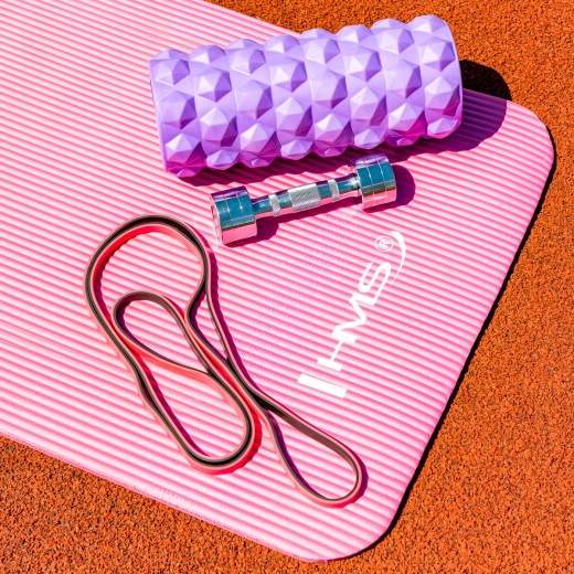 Compacto y ligero para entrenar en casa y al aire libre