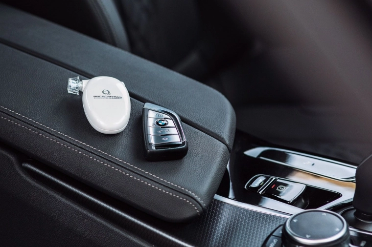 Diseño compacto para el coche y el bolsillo