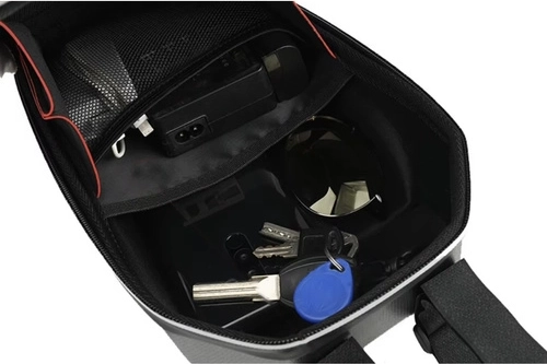 Espacio interior organizado: 5 l + 4 bolsillos